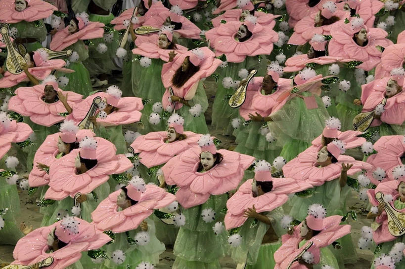 西方人,无人,横图,城市,道路,街道,路,公路,巴西,欧洲,狂欢节,欧洲人,表演,交通,南美,摄影,拉丁美洲,里约热内卢,游行,巴西文化,白种人,马路,彩图,传统服装,里约狂欢节,白色人种,高加索人种,欧罗巴人种