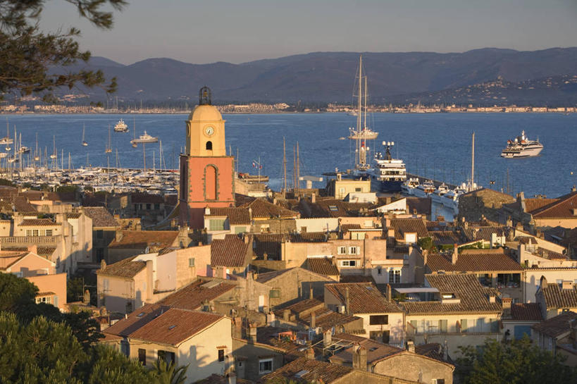 无人,教堂,横图,俯视,室外,天际线,法国,欧洲,城镇,摄影,西欧,地中海,普罗旺斯,法国文化,圣曹菲,彩图,高角度拍摄