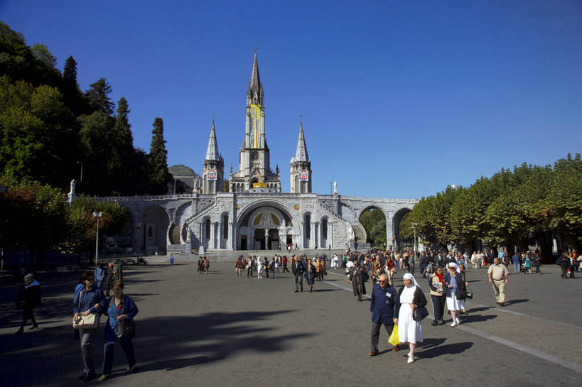 横图,法国,欧洲,节日,文化,祈祷,健康,许愿,摄影,宗教,信仰,纪念,祈求,基督教,西欧,天主教,法兰西,法国文化,朝圣节,法兰西共和国,法兰西第五共和国,南部.比利牛斯,上比利牛斯省,南部.比利牛斯大区,卢尔德,平安,彩图,旅行
