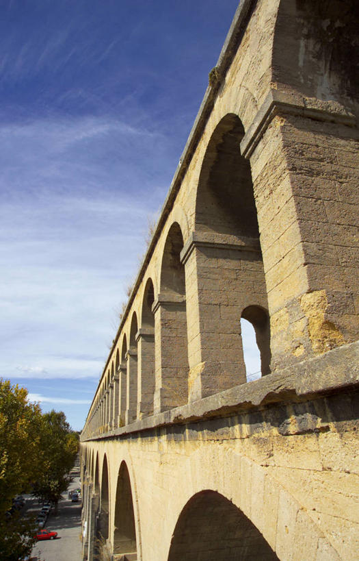 无人,竖图,法国,欧洲,沟渠,摄影,西欧,法兰西,法国文化,法兰西共和国,法兰西第五共和国,蒙彼利埃,埃罗,朗格多克.鲁西永,朗格多克.鲁西永大区,彩图,旅行