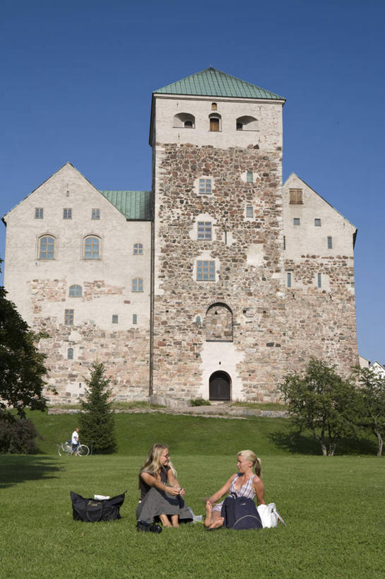 儿童,头发,坐,竖图,城市,欧洲,金色,摄影,西欧,北欧,西芬兰省,女孩,彩图