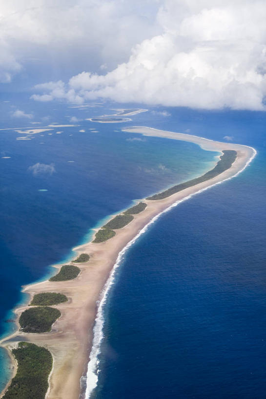 无人,竖图,俯视,航拍,室外,海洋,棕榈树,马绍尔群岛,密克罗尼西亚,沙子,岛,摄影,太平洋,热带气候,鸟瞰,大洋洲,北太平洋,珊瑚岛,潟湖,彩图,高角度拍摄