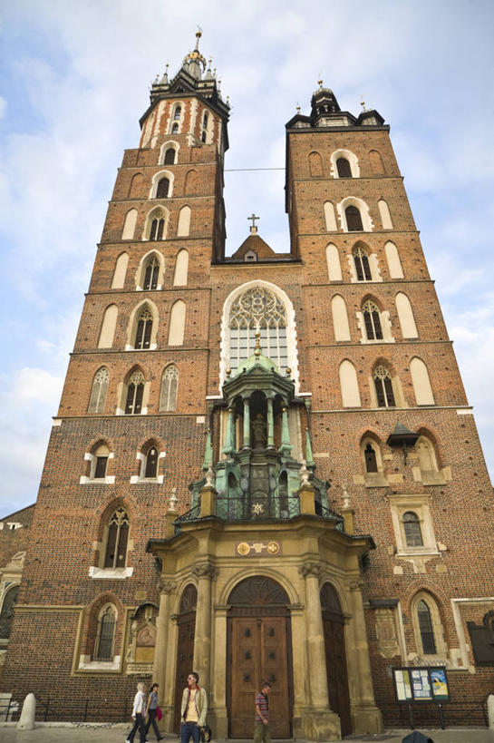 无人,教堂,竖图,白天,城市,欧洲,波兰,摄影,宗教,基督教,宗教建筑,东欧,中欧,克拉科夫,圣玛丽教堂,彩图