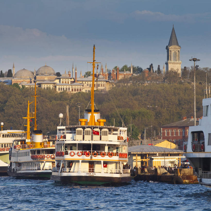 码头,方图,室外,白天,旅游,城市,港口,客轮,欧洲,亚洲,摄影,渡轮,土耳其文化,伊斯坦布尔,托普卡匹皇宫,金角湾,彩图,摆渡口,埠头,渡口,渡头,港湾,海港,货运码头,口岸,商港