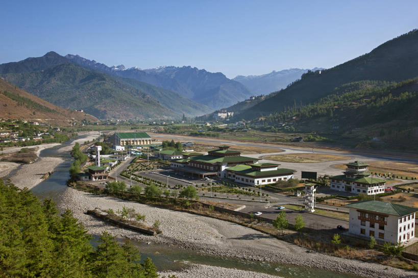 无人,机场,横图,室外,白天,美景,山,山脉,建筑,不丹,亚洲,景观,自然,景色,摄影,自然风光,东亚文化,喜马拉雅山脉,印度次大陆,巴罗,彩图,飞机跑道