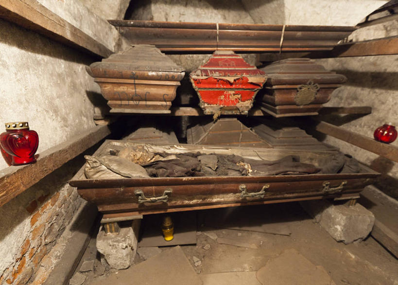 无人,教堂,横图,室内,神秘,欧洲,波兰,摄影,尸体,坟墓,木乃伊,棺材,尸身,遗体,克拉科夫,人工干尸,彩图,尸首