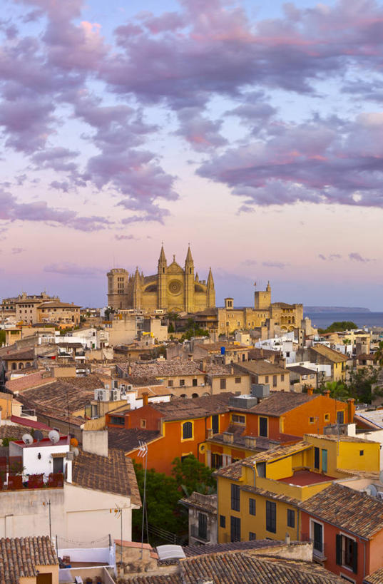 无人,竖图,室外,白天,建筑,西班牙,屋顶,云,城镇,地标建筑,摄影,帕尔马,帕尔马大教堂,马略卡,彩图,旅行