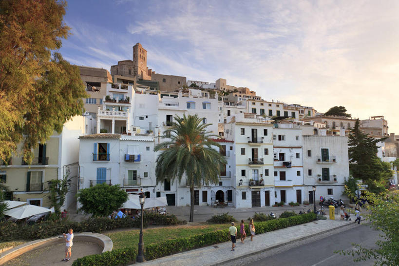 横图,俯视,室外,白天,旅游,建筑,街道,棕榈树,西班牙,古城,历史,摄影,要塞,伊比沙岛,彩图,高角度拍摄