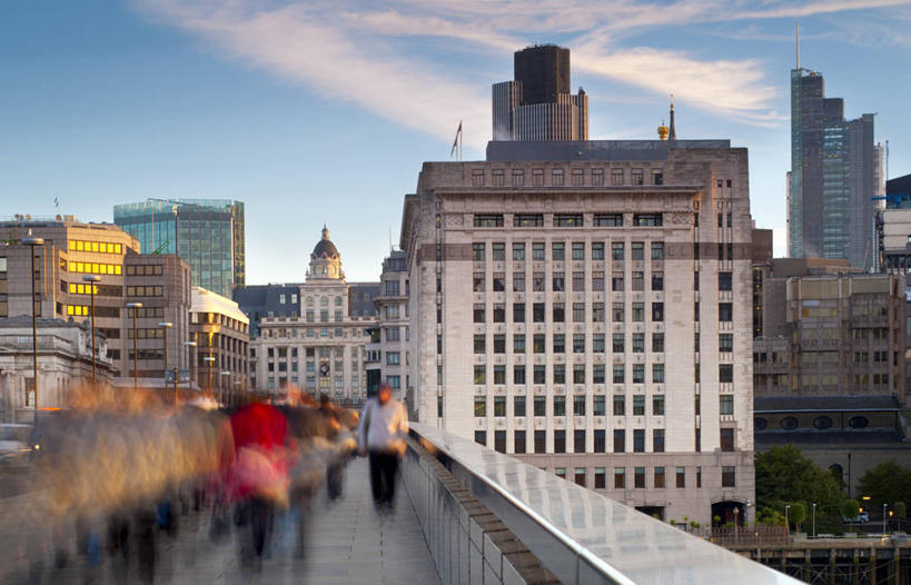 横图,室外,白天,运动模糊,度假,美景,城市风光,城市,建筑,英国,行人,景观,首都,历史,娱乐,英格兰,享受,休闲,景色,放松,摄影,英国文化,彩图,伦敦桥