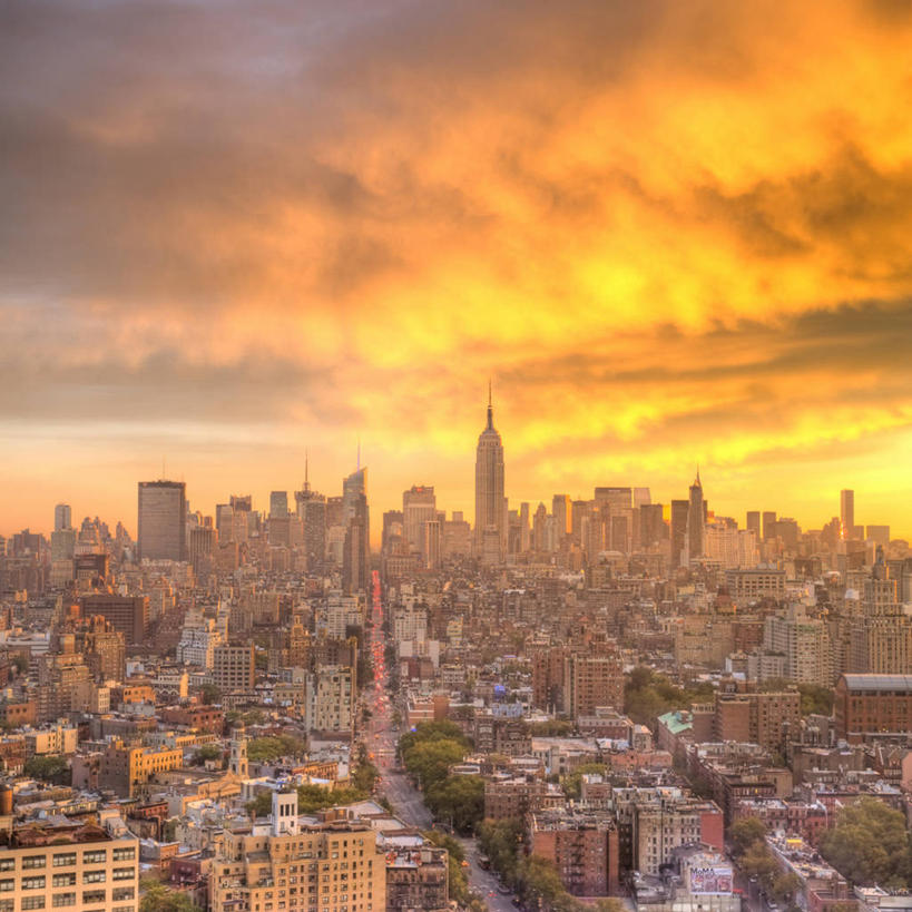 无人,方图,俯视,室外,日落,天际线,建筑,纽约,美国,曼哈顿,黄色,摄影,照亮,北美,北美洲,美洲,帝国大厦,纽约市,纽约州,帝国之州,帝国州,北亚美利加洲,亚美利加洲,彩图,高角度拍摄,美利坚合众国,曼哈顿区,纽约县,曼哈顿岛,色度