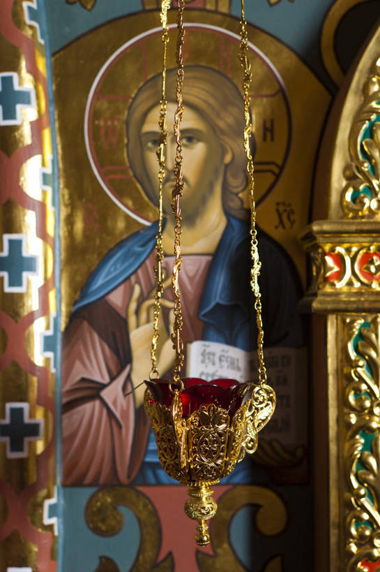 无人,竖图,室内,特写,绘画,俄罗斯,艺术,标志,符号,墙,古典,祝福,文化,标识,灯,工艺品,品味,摄影,宗教,部分,美术,高雅,基督,基督教,天主教,耶稣,救世主,美学,性别符号,基利斯督,弥赛亚,默西亚,科斯特罗马,彩图,大教堂,男性符号,俄罗斯文化,金叶