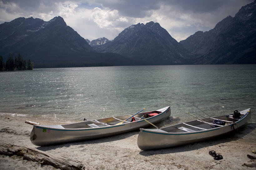 无人,横图,室外,白天,留白,运动,湖,山,山脉,水,美国,两个,风景,摄影,独木舟,怀俄明,杰克逊霍尔,冒险,休闲活动,彩图,旅行,对焦