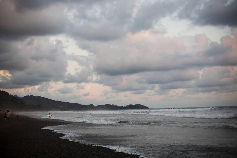 横图,室外,留白,度假,海洋,日落,水,哥斯达黎加,海岸线,云,黄昏,摄影,北美,北美洲,中美洲,拉丁美洲,美洲,北亚美利加洲,亚美利加洲,哥斯达黎加共和国,海滩,休闲活动,彩图,旅行,彭塔雷纳斯,对焦