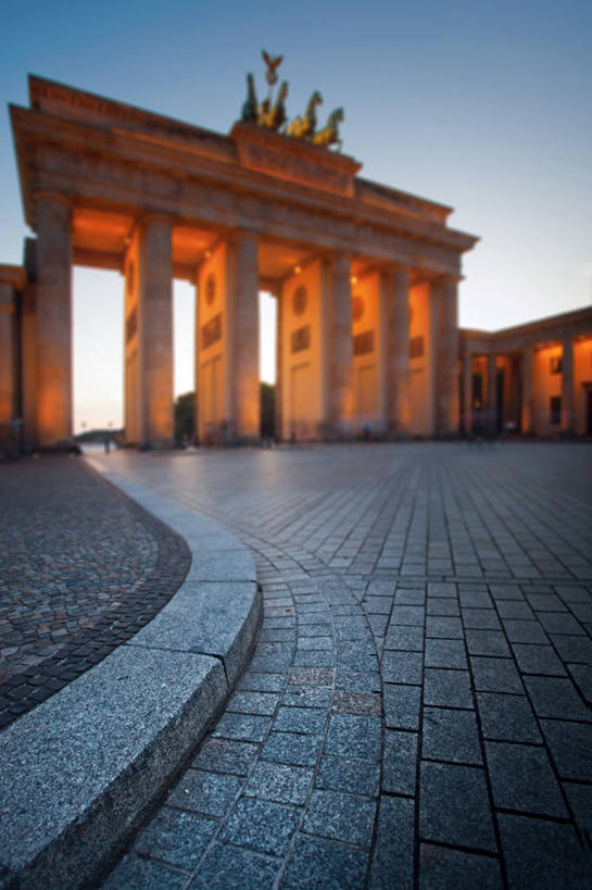 无人,竖图,室外,白天,建筑,街道,德国,雕像,首都,历史,柏林,摄影,德国文化,万里无云,勃兰登堡大门,巴黎广场,彩图