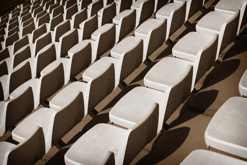 无人,横图,俯视,室外,白天,椅子,西班牙,一排,整齐,排列,摄影,队列,一致,彩图,高角度拍摄,全画面,全框架,全帧,全画幅,莫夕亚