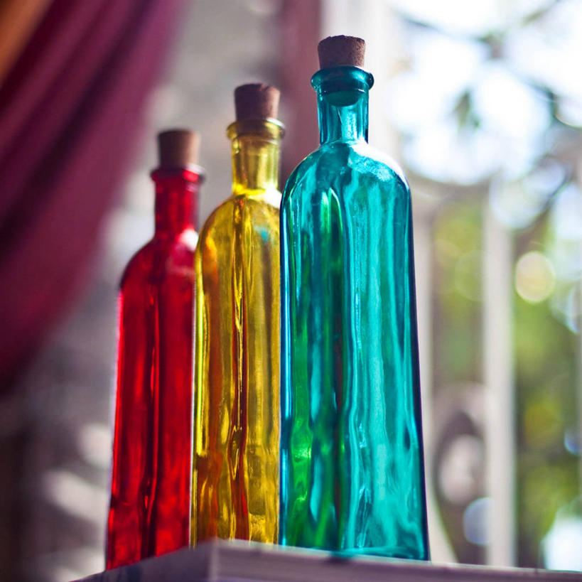 无人,方图,室外,特写,白天,桌子,美国,一排,关闭,整齐,光,排列,三个,瓶子,瓶盖,摄影,多样,北美,北美洲,队列,封闭,加利福尼亚,美洲,加州,洛杉矶,加利福尼亚州,金州,黄金州,北亚美利加洲,亚美利加洲,天使之城,彩图,县治,洛杉矶县,美利坚合众国,洛城