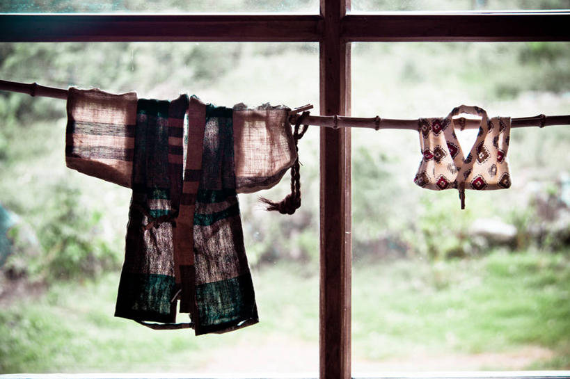 无人,家庭,横图,室内,特写,白天,窗户,日本,吊挂,悬挂,和服,日本文化,挂,晾衣服,温暖,温馨,一家人,摄影,冲绳县,和睦,卫生,烘干,彩图,融洽,例行公事