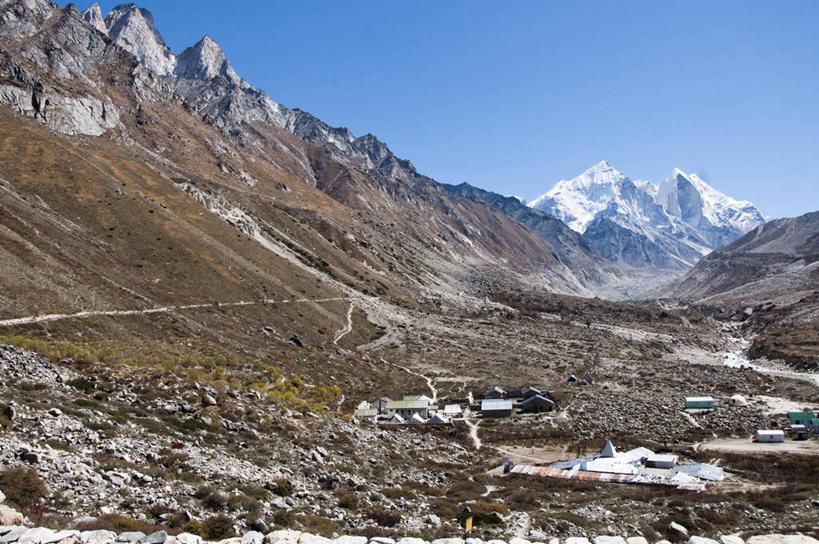 无人,横图,室外,白天,美景,山,山脉,雪山,印度,亚洲,房屋,地形,景观,山顶,自然,社区,景色,摄影,宁静,自然风光,南亚,万里无云,印度共和国,彩图,乌塔兰契尔邦