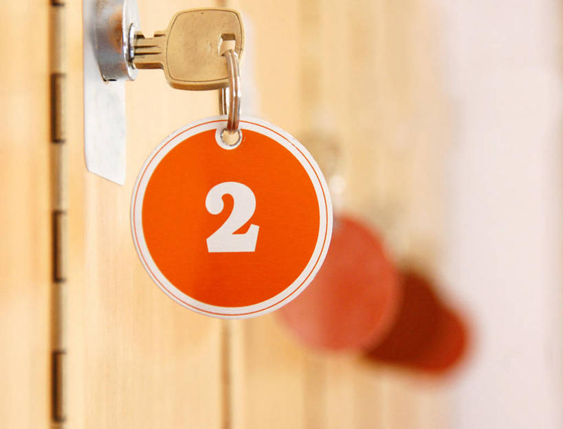 无人,横图,室内,特写,安全,西班牙,一排,吊挂,悬挂,整齐,标志,数字,文字,字符,钥匙,钥匙圈,储物柜,挂,标识,排列,摄影,阿拉伯数字,保护,队列,巴伦西亚省,彩图