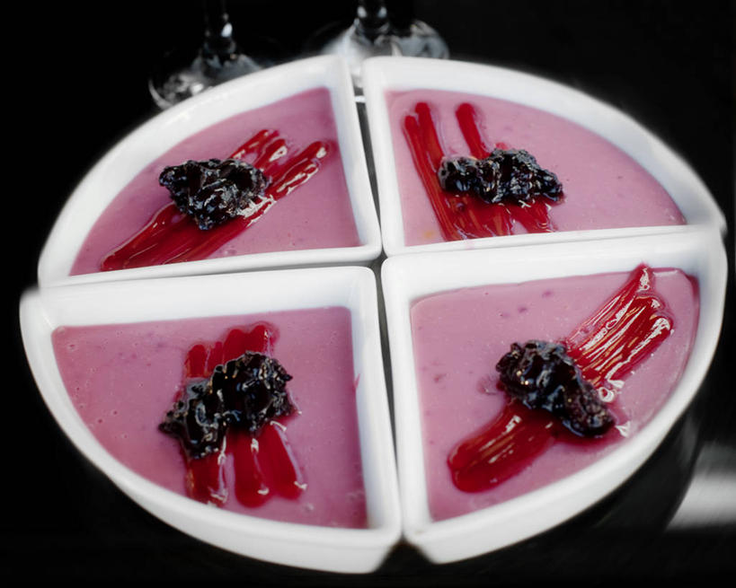 点心,无人,横图,特写,水果,黑色背景,食品,甜点,甜品,饮食,食物,糕点,盘子,甜食,诱惑,摄影,清新,伊斯坦布尔,彩图,影棚拍摄