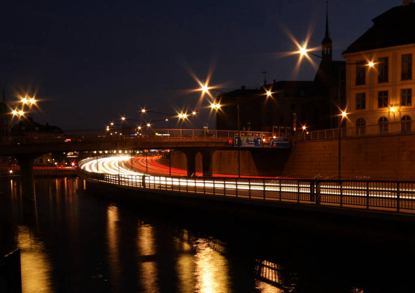 无人,栏杆,横图,室外,夜晚,长时间曝光,河流,城市,路灯,瑞典,反射,桥,首都,联系,运输,摄影,迅速,照亮,斯德哥尔摩,万里无云,彩图