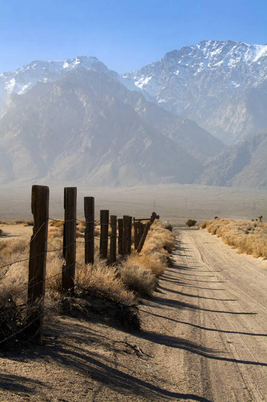 无人,竖图,室外,白天,山,雪山,美国,阴影,草,天空,自然,木桩,摄影,宁静,北美,北美洲,加利福尼亚,美洲,加州,加利福尼亚州,内华达山,内华达山脉,金州,黄金州,北亚美利加洲,亚美利加洲,彩图,美利坚合众国
