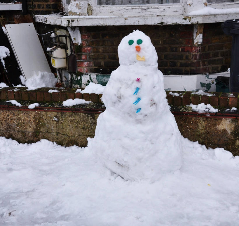 无人,横图,室外,白天,雪,英国,标志,符号,砖,房屋,雪人,冬天,首都,标识,英格兰,寒冷,摄影,创造力,性别符号,彩图,男性符号