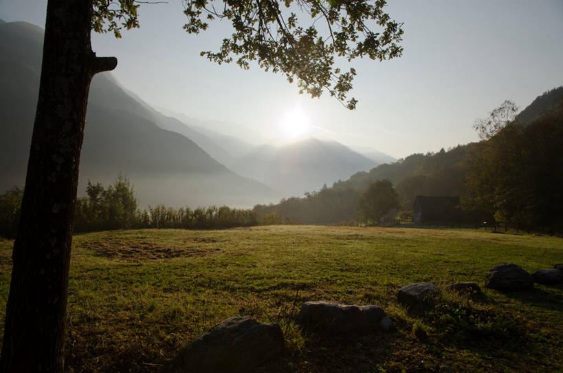 无人,横图,室外,日出,山,山脉,太阳,雾,瑞士,地形,山谷,天气,树,风景,天空,自然,摄影,宁静,提契诺州,彩图