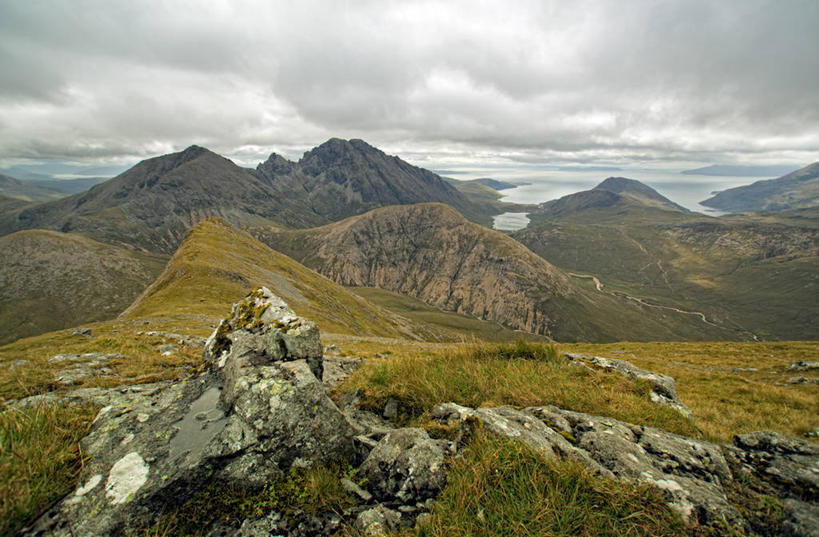 无人,横图,室外,白天,山脉,水,英国,岛,云,苏格兰,草,风景,天空,自然,摄影,宁静,斯盖岛,岩石,彩图