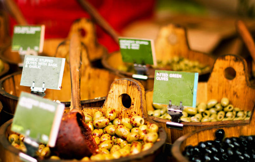 无人,横图,室外,白天,英国,木制,篮子,文字,货摊,饮食,汤匙,零售,摄影,英文字母,绿橄榄,清新,价格标签,健康食物,彩图