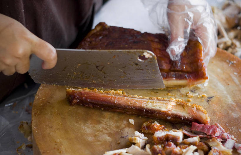 点心,面包,手,一个人,横图,室内,特写,泰国,脆,切开,准备,食品,面点,吐司,饮食,普吉岛,食物,糕点,切,摄影,法式面包,部分,清新,餐刀,五花肉,切断,剖面,吐司面包,切面,健康食物,彩图,多士,听型面包