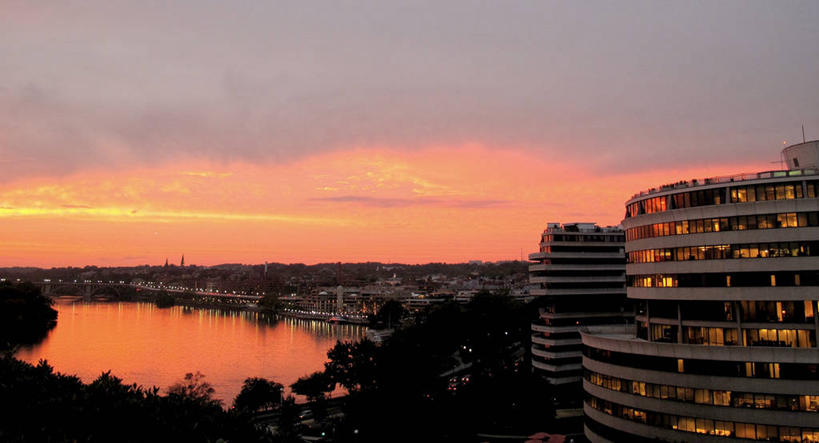 无人,横图,室外,度假,河流,美景,日落,天际线,城市风光,城市,建筑,美国,景观,云,首都,娱乐,树,天空,享受,休闲,景色,放松,摄影,照亮,北美,北美洲,美洲,华盛顿特区,首府,华盛顿哥伦比亚特区,华府,北亚美利加洲,亚美利加洲,哥伦比亚特区,水门大厦,水门综合大厦,彩图,美利坚合众国