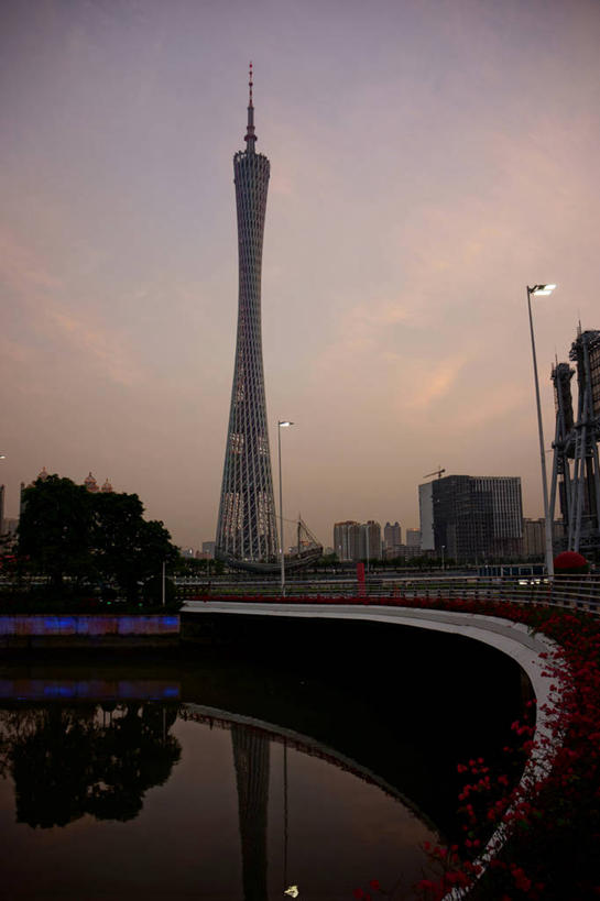 无人,竖图,室外,通讯,城市,建筑,路灯,广州,反射,塔,桥,联系,现代,花,黄昏,摄影,照亮,广东省,无线电通信塔,死水,彩图