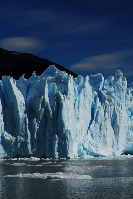 无人,竖图,室外,白天,海洋,美景,阿根廷,漂浮,反射,冰,景观,云,风景,天空,自然,景色,寒冷,摄影,宁静,自然风光,冰河,莫雷诺冰川,圣克鲁斯省,彩图