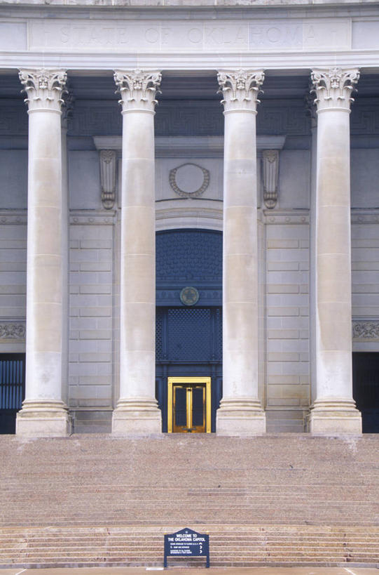 无人,竖图,室外,白天,城市,建筑,美国,柱子,历史,国会大厦,台阶,地标建筑,摄影,北美,政府大楼,北美洲,美洲,政治,北亚美利加洲,亚美利加洲,俄克拉何马,俄克拉何马州,俄克拉荷马州,奥克拉荷马,抢先之州,彩图,美利坚合众国,俄克拉荷马市