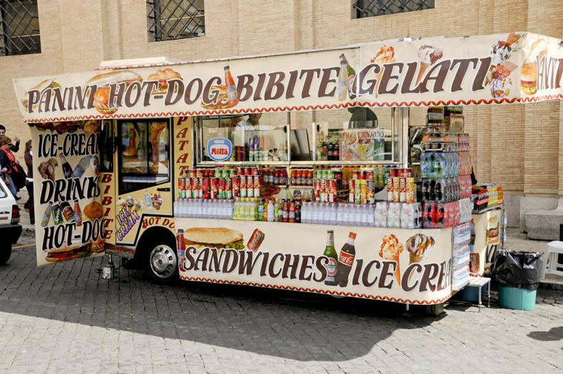 商店,横图,室外,白天,城市,指示牌,意大利,标志,文字,面包车,首都,标识,小吃,饮食,饮料,运输,摄影,彩图,旅行,咖啡馆