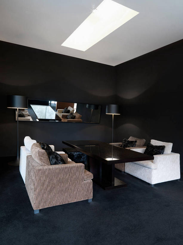 无人,竖图,室内,地毯,镜子,桌子,建筑,台湾,亚洲,反射,天窗,角落,现代,灯,黑色,建造,扶手椅,台中