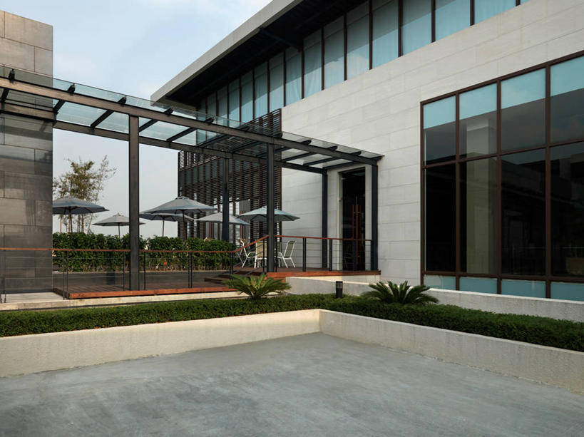 无人,横图,室外,白天,留白,建筑,日光,亚洲,伞,角落,院子,现代,建造