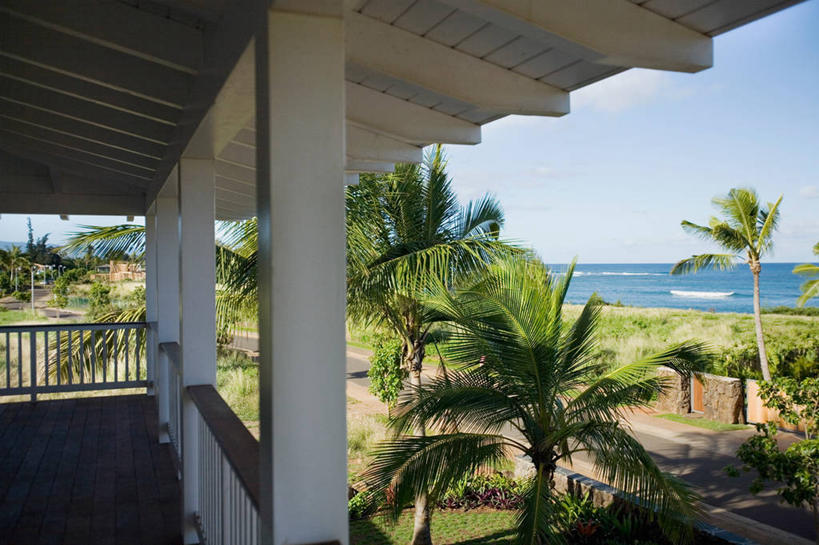 无人,家,露台,横图,竖图,照片,室外,白天,海洋,水,阳台,建筑,棕榈树,日光,美国,房屋,自然,建造,环境,北美,种植园,瓦胡岛,海滩,露天阳台,当代,门廊