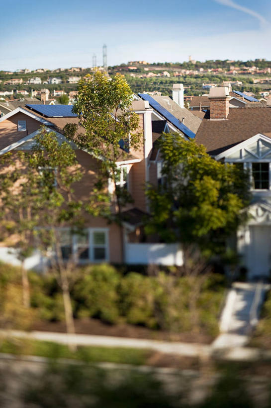 无人,家,竖图,室外,白天,建筑,日光,美国,环保,房屋,陆地,绿色,自然,社区,夏天,建造,能源,环境,回收,资源,北美,利用,低碳,循环,持续,精力