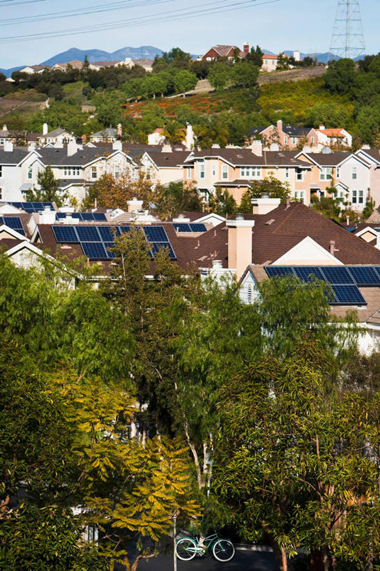 无人,家,竖图,室外,白天,建筑,日光,美国,环保,房屋,陆地,绿色,自然,社区,夏天,建造,能源,环境,回收,资源,北美,利用,低碳,循环,持续,精力