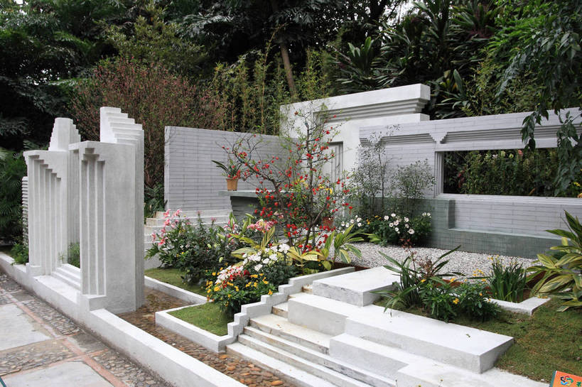 无人,公园,花园,横图,俯视,室外,白天,旅游,度假,草地,草坪,花海,花圃,美景,树林,植物,楼梯,道路,路,叶子,广州,中国,亚洲,许多,盛开,柱子,阶梯,墙,景观,园艺,小路,绿叶,交通,花蕾,娱乐,墙壁,墙面,台阶,草,花,花瓣,花朵,花卉,鲜花,树,树木,绿色,风景,自然,花丛,花田,花苞,花蕊,享受,休闲,嫩叶,景色,放松,生长,成长,园林,风光,景物,东亚,广东,森林公园,广东省,中华人民共和国,华南地区,省会,广州市,粤,风物,光景,景致,流溪河国家森林公园,叶,叶片,小花园,彩图,高角度拍摄,bjzqp1