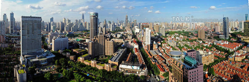 无人,家,高楼大厦,横图,全景,俯视,航拍,室外,白天,度假,美景,天际线,植物,城市风光,标志建筑,城市,大厦,地标,建筑,摩天大楼,上海,中国,亚洲,阴影,光线,影子,房屋,屋子,景观,云,云朵,公寓,云彩,娱乐,建设,洋房,楼房,住宅,树,树木,蓝色,绿色,白云,蓝天,天空,阳光,自然,天,享受,休闲,景色,放松,生长,晴朗,成长,申,鸟瞰,黄浦区,卢湾区,延中绿地,东亚,静安区,延安中路,上海市,中华人民共和国,沪,华东地区,晴空,彩图,高角度拍摄,房子,大楼,高层建筑,高楼,摩天楼,shgcy1