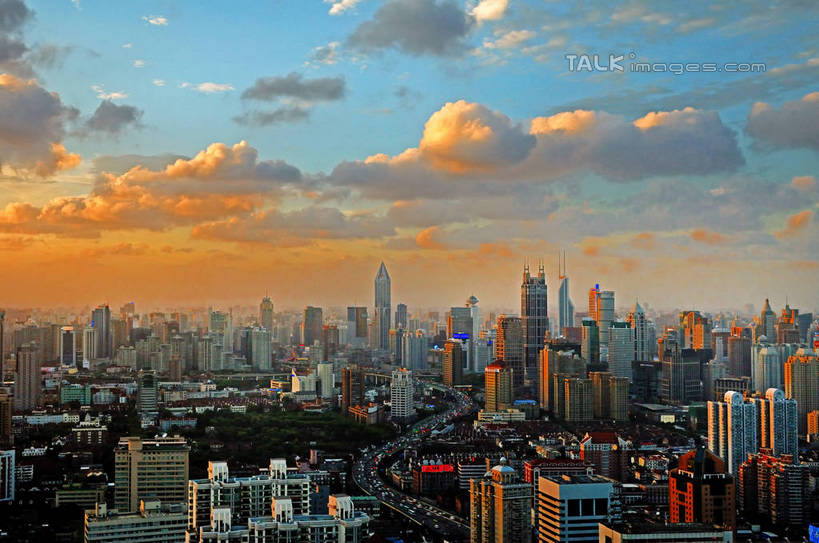 无人,家,高楼大厦,横图,全景,俯视,航拍,室外,白天,度假,美景,日落,天际线,植物,城市风光,标志建筑,城市,大厦,地标,建筑,摩天大楼,上海,中国,亚洲,房屋,屋子,景观,晚霞,霞光,落日,公寓,娱乐,建设,金茂大厦,浦东,洋房,楼房,住宅,树,树木,绿色,天空,自然,黄昏,天,享受,休闲,景色,彩霞,放松,环球金融中心,生长,成长,申,鸟瞰,柏悦酒店,花旗集团大厦,金融中心,陆家嘴,陆家嘴金融贸易区,浦东新区,上海环球金融中心,香格里拉酒店,震旦国际大楼,东亚,平安金融大厦,上海市,中华人民共和国,沪,华东地区,夕照,薄暮,环球金融中心大厦,夕阳,彩图,高角度拍摄,傍晚,房子,大楼,高层建筑,高楼,摩天楼,恒生银行大厦,上海浦东香格里拉大酒店,中国平安金融大厦,斜阳,shgcy1