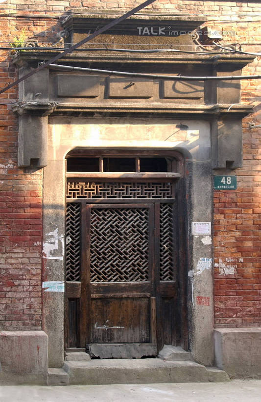 无人,竖图,室外,白天,正面,旅游,度假,名胜古迹,门,标志建筑,地标,建筑,上海,中国,亚洲,阴影,遗迹,光线,标志,数字,文字,影子,字符,墙,古迹,文物,娱乐,标识,建设,古建筑,墙壁,墙面,阳光,门框,享受,休闲,旅游胜地,放松,阿拉伯数字,复兴中路,申,卢湾区,古文明,东亚,上海市,中华人民共和国,沪,华东地区,彩图,shgcy1