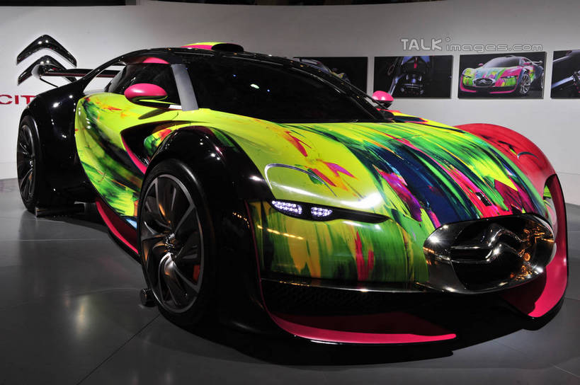 无人,横图,室内,白天,正面,抽象,旅游,度假,绘画,窗户,标志建筑,地标,建筑,汽车,照明,上海,中国,亚洲,一辆,停靠,阴影,艺术,光线,彩绘,图案,影子,墙,灯光,艺术品,古典,文化,娱乐,建设,浦东,玻璃窗,墙壁,墙面,车,灯,车窗,工艺品,灯具,交通工具,轿车,品味,享受,休闲,概念,展示,旅游胜地,放松,展览,车展,照亮,美术,申,高雅,照明设备,停泊,载具,挂画,浦东新区,东亚,上海新国际博览中心,雪铁龙,上海市,龙阳路,前照灯,前大灯,车前灯,中华人民共和国,沪,华东地区,美学,图文,装饰画,彩图,涂鸦,汽车展览,shlbh1