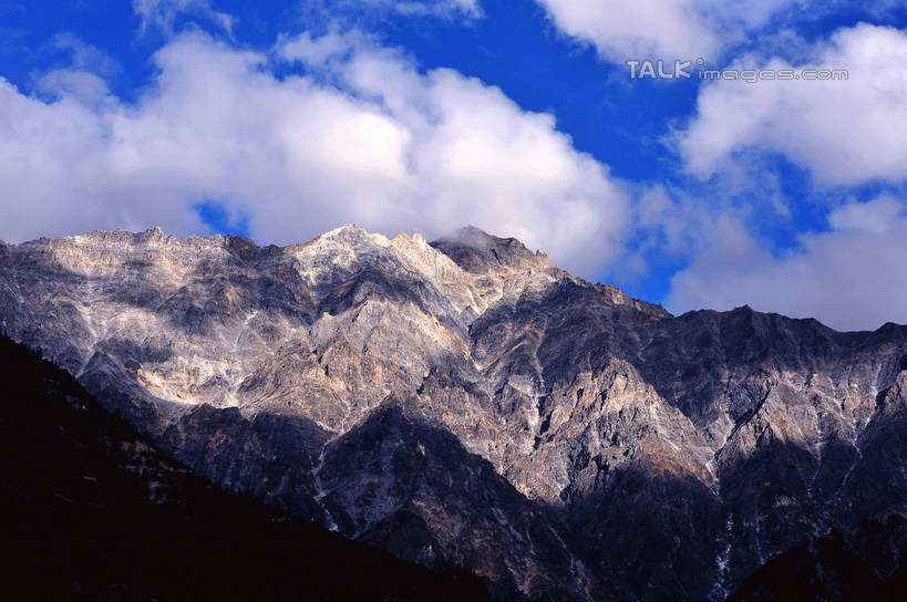无人,横图,室外,白天,正面,旅游,度假,草地,草坪,美景,山,山脉,树林,雪,雪山,植物,大雪,中国,亚洲,阴影,光线,影子,积雪,景观,山峰,雪景,云,云朵,冬季,冬天,山峦,云彩,娱乐,西藏,草,树,树木,蓝色,绿色,白云,蓝天,天空,阳光,自然,群山,天,享受,休闲,景色,放松,寒冷,生长,成长,自然风光,藏,东亚,西藏自治区,首府,中华人民共和国,西南地区,严寒,彩图,shlmx1