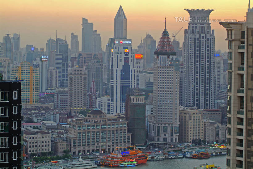 无人,高楼大厦,横图,俯视,航拍,室外,白天,度假,河流,美景,日落,水,城市风光,城市,大厦,建筑,轮船,摩天大楼,船,上海,中国,亚洲,阴影,光线,影子,河水,景观,水流,晚霞,霞光,落日,娱乐,建设,黄浦江,阳光,黄昏,交通工具,外滩,享受,休闲,景色,彩霞,放松,申,鸟瞰,载具,黄浦区,东亚,威斯汀大酒店,中山东一路,上海市,中华人民共和国,沪,华东地区,夕照,薄暮,夕阳,彩图,高角度拍摄,傍晚,大楼,高层建筑,高楼,摩天楼,黄埔滩,上海外滩,外黄埔滩,斜阳,shlyb1