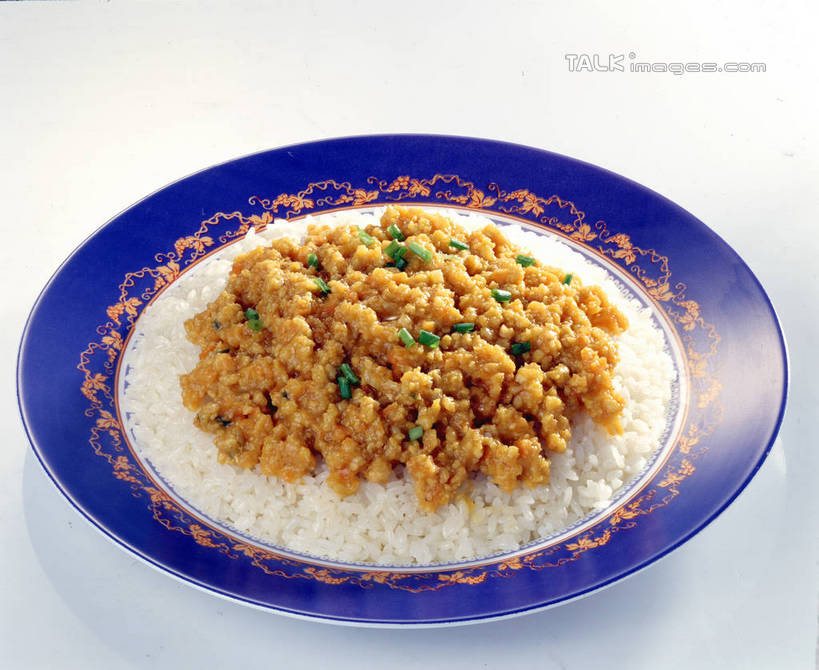 无人,横图,俯视,室内,特写,白天,白色背景,植物,餐桌,桌子,豆,蔬菜,阴影,灰色背景,新鲜,反射,影子,豆类,豆子,肉,牛肉,食品,肉糜,肉末,肉类,食物,摄影,有机食品,绿色食品,影棚,餐台,肉食,豆科,青大豆,青豆,彩图,高角度拍摄,影棚拍摄,拍摄,牛肉末,shrj1