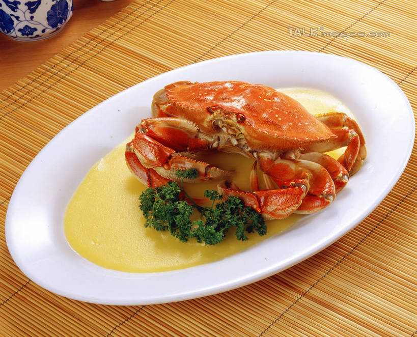 蟹,无人,横图,俯视,室内,特写,白天,烹饪,西餐,餐桌,桌子,蔬菜,餐具,阴影,新鲜,反射,螃蟹,碟子,盘,影子,西兰花,黄油,料理,食品,菜肴,美食,食物,盘子,碟,西式,佳肴,有机食品,绿色食品,餐台,乳制品,白脱油,青蟹,乳脂,甲壳动物,和乐蟹,黄甲蟹,锯缘青蟹,蝤蛑,蟳,闸蟹,甘蓝花,彩图,高角度拍摄,绿菜花,绿花菜,青花菜,蔬菜皇冠,shrj1